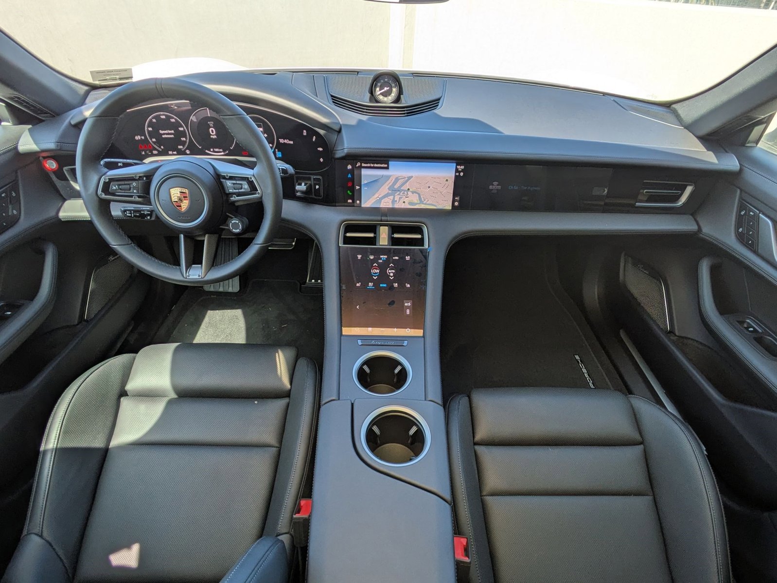 New 2025 Porsche Taycan image 22