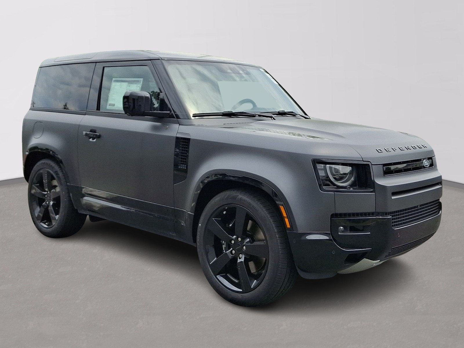 New 2026 Land Rover Defender 90 V8 AWD/4WD image 2