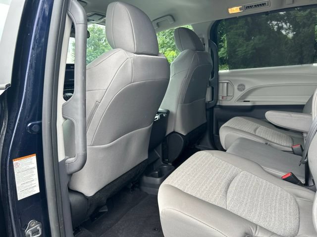 Certified 2023 Toyota Sienna LE FWD image 22