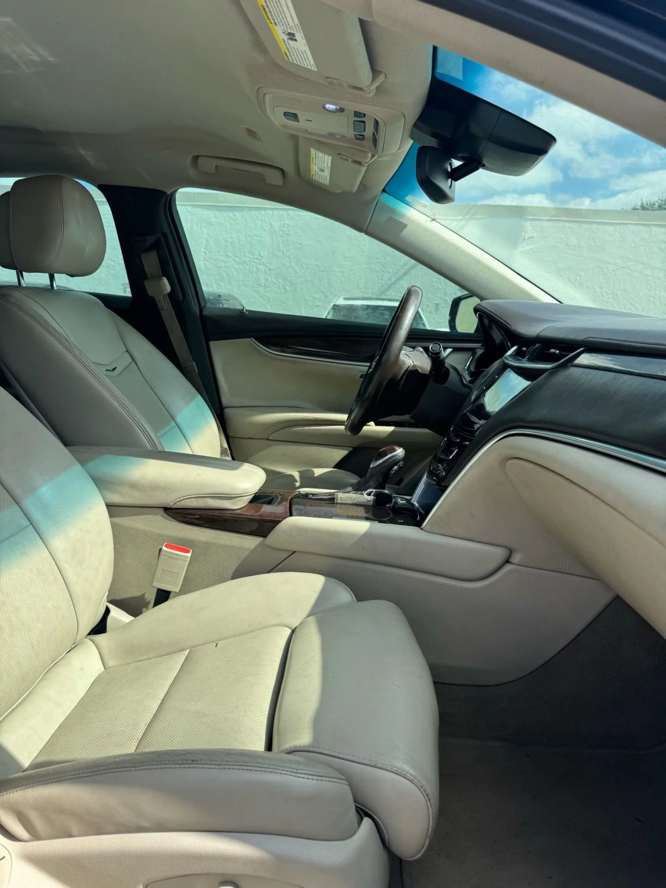 Used 2013 Cadillac XTS Luxury w/ Driver Awareness Package image 18