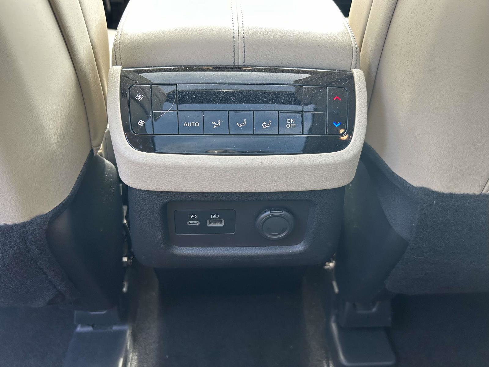 Used 2023 INFINITI QX60 Pure image 17