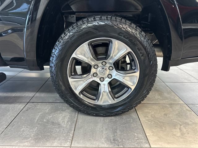 Used 2019 RAM 1500 Laramie AWD/4WD image 8