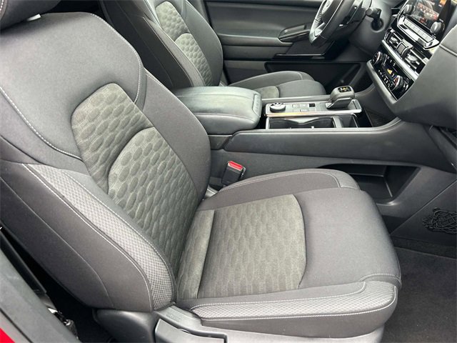 Used 2024 Nissan Pathfinder SV w/ Lighting Package (N92) image 26