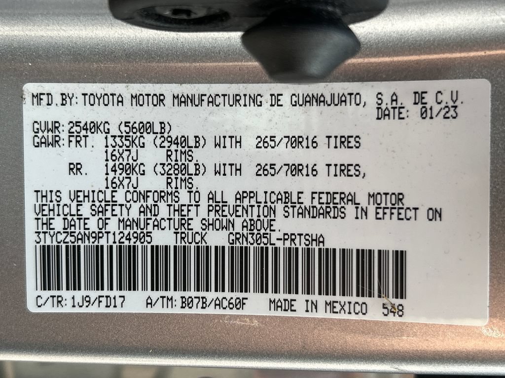 Used 2023 Toyota Tacoma TRD Off-Road w/ Technology Package AWD/4WD image 31