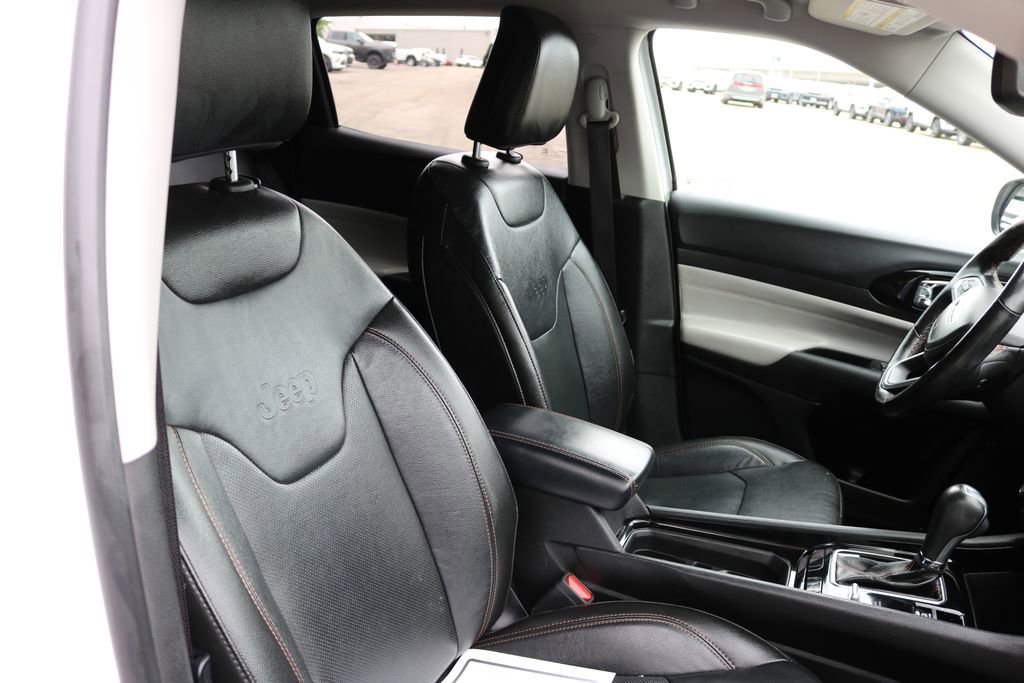 Used 2022 Jeep Compass Limited image 18