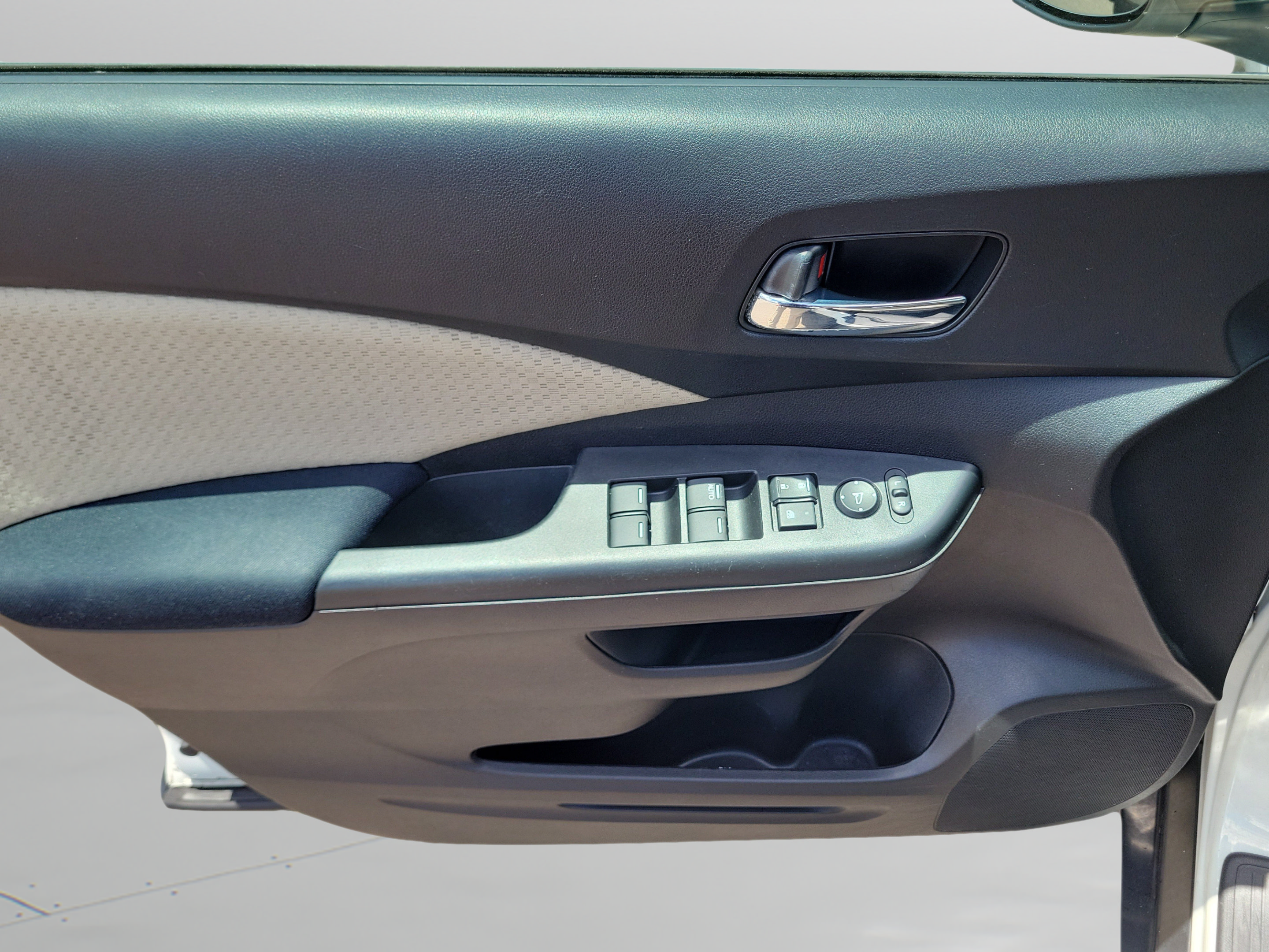 Used 2016 Honda CR-V EX image 23