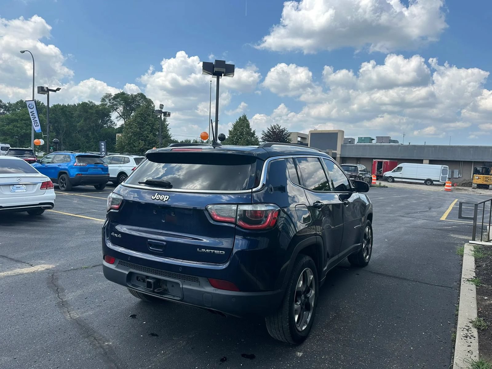Used 2017 Jeep Compass Limited AWD/4WD image 4