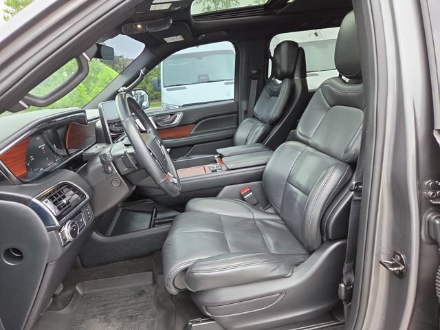 Used 2021 Lincoln Navigator Reserve w/ Luxury Package AWD/4WD image 24