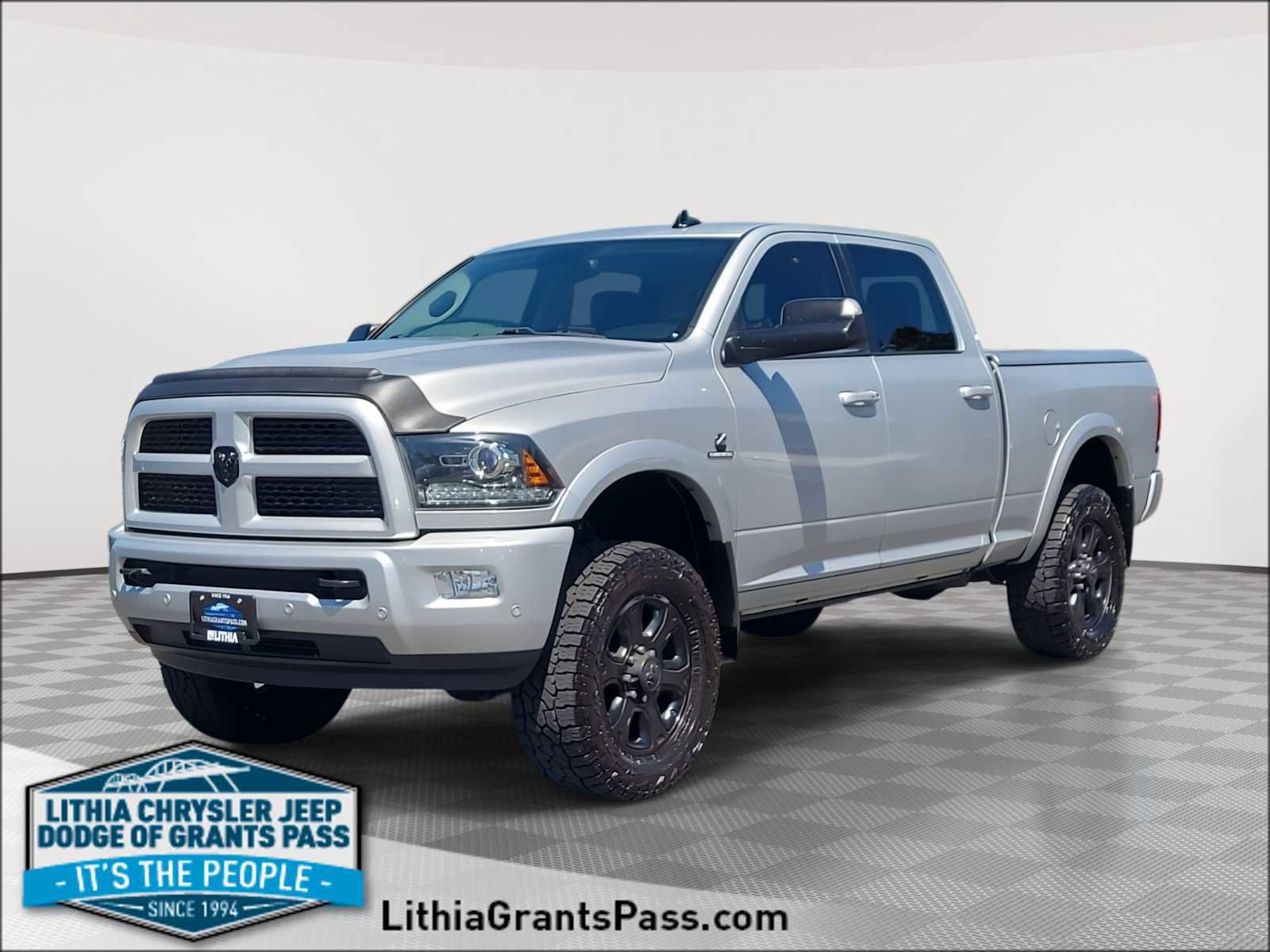 Used 2017 RAM 2500 Laramie w/ Sport Appearance Group AWD/4WD video 1