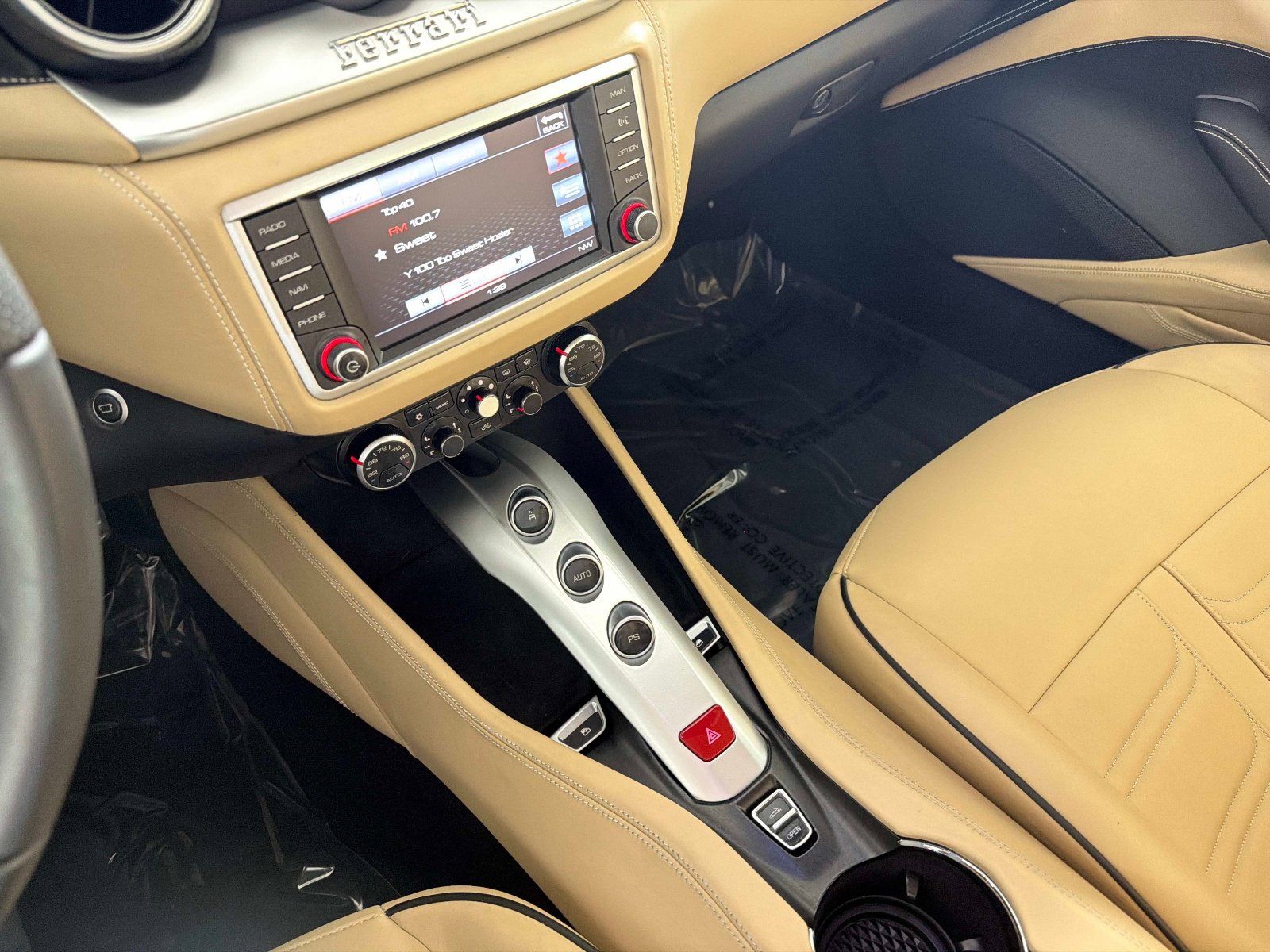 Used 2016 Ferrari California T image 36