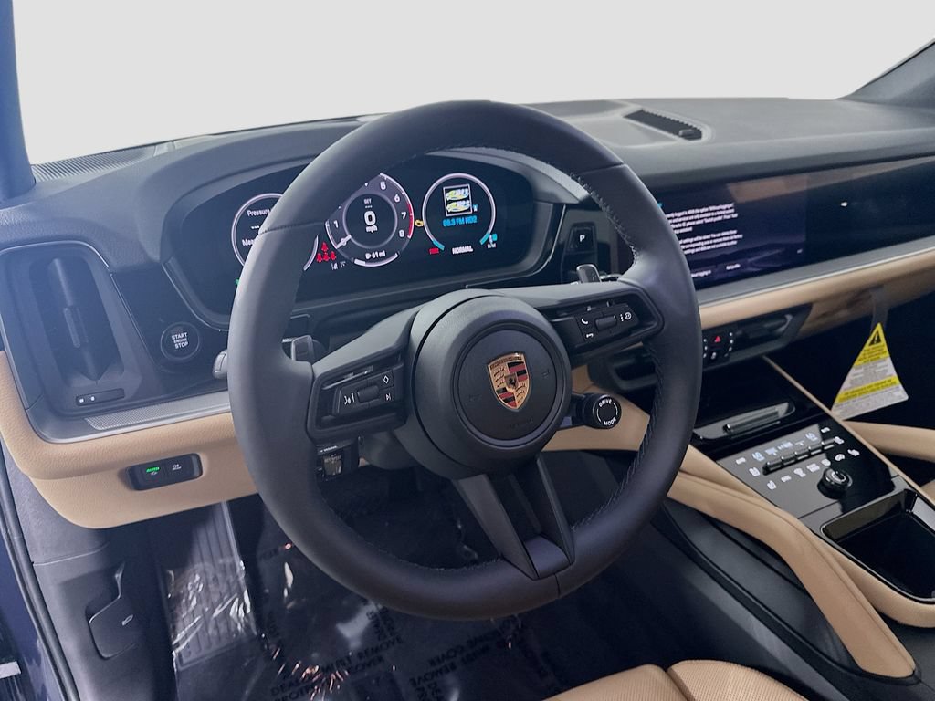 Certified 2026 Porsche Cayenne AWD/4WD image 12