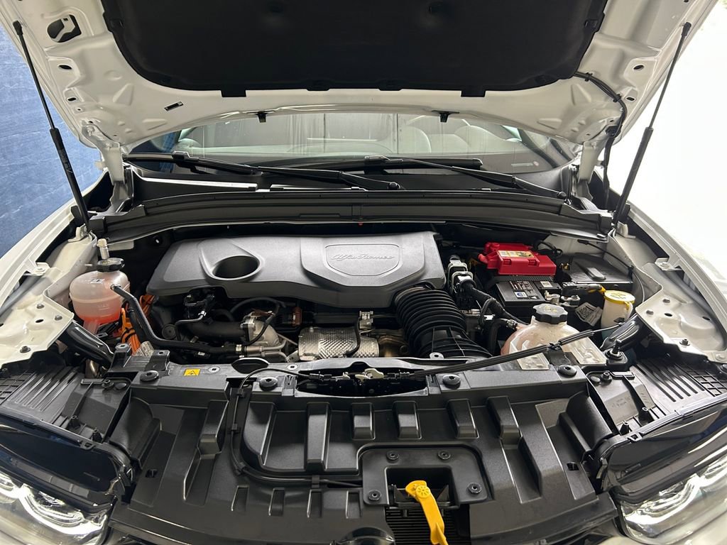 Used 2024 Alfa Romeo Tonale Veloce w/ Active Assist Package image 28