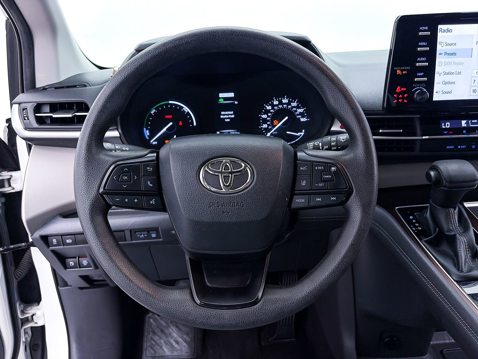 Used 2022 Toyota Sienna LE FWD image 29