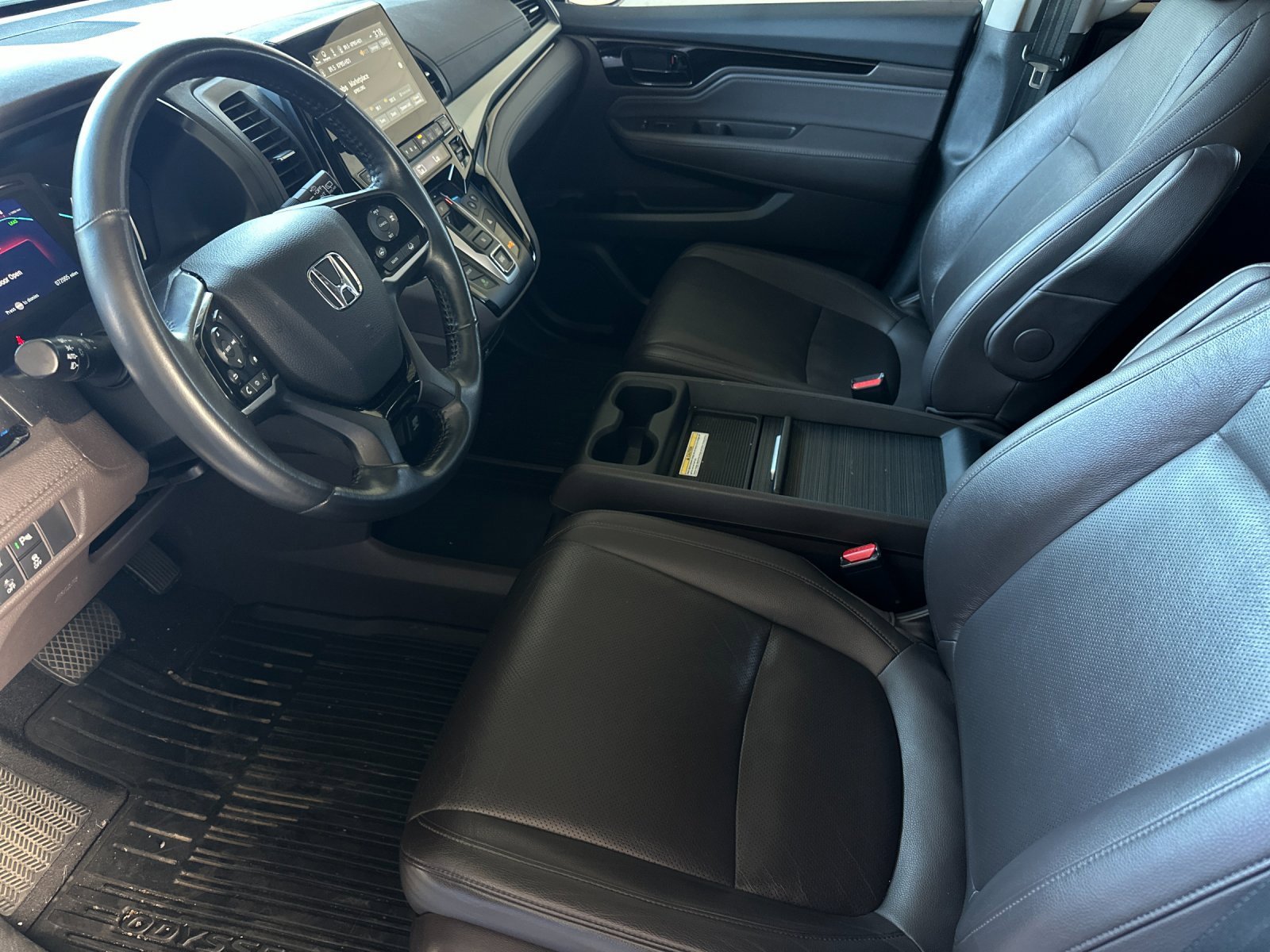 Used 2018 Honda Odyssey Elite image 9