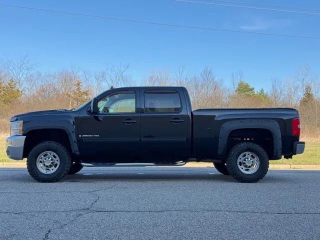 Used 2009 Chevrolet Silverado 2500 LT w/ Exterior Plus Package image 22