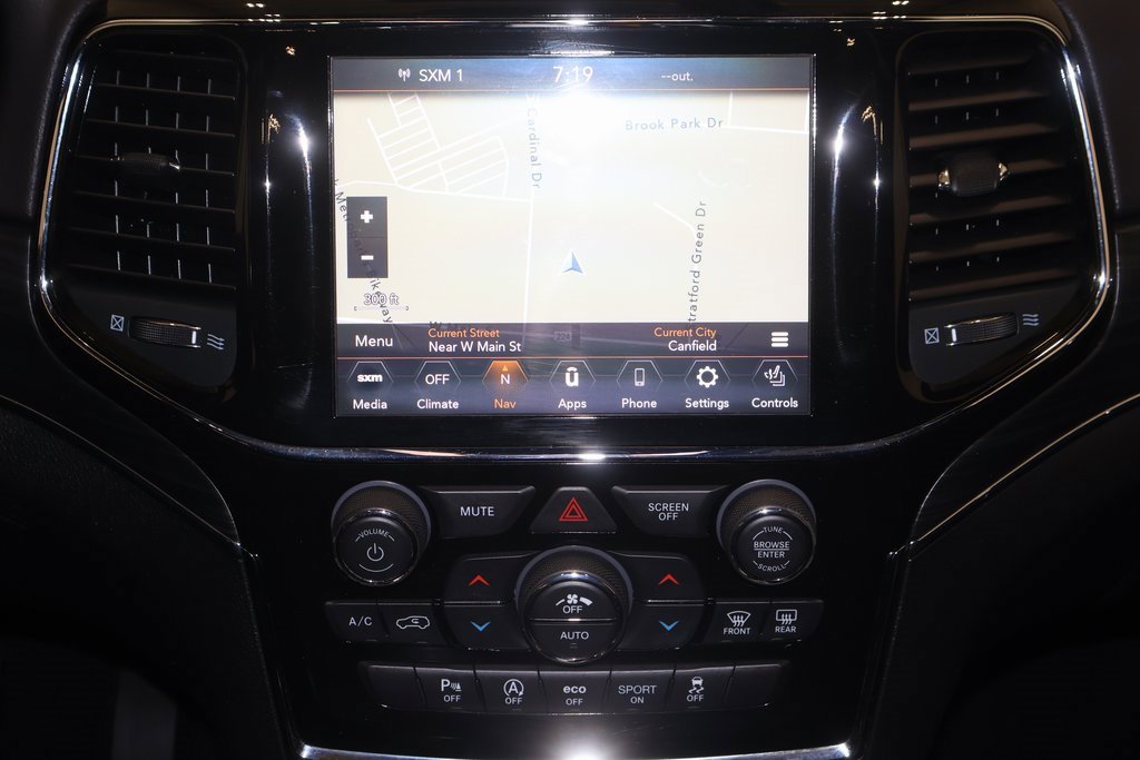 Used 2020 Jeep Grand Cherokee Limited image 28