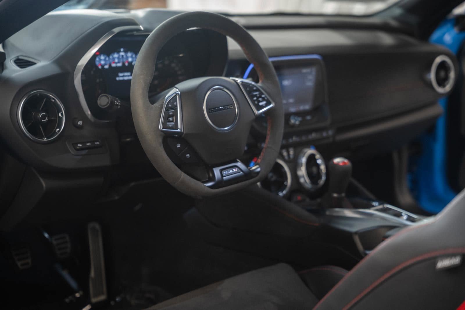 Used 2023 Chevrolet Camaro ZL1 RWD image 28