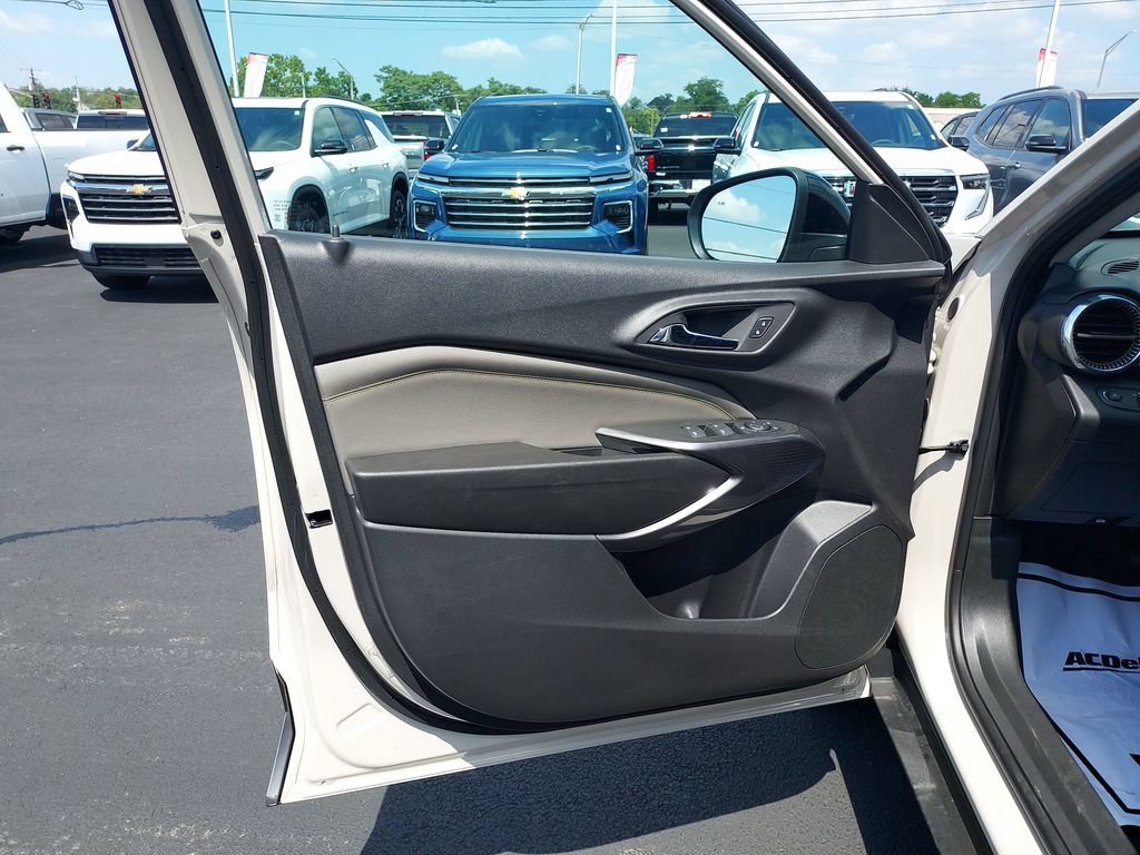 New 2026 Chevrolet Trax ACTIV w/ Driver Confidence Package FWD image 10