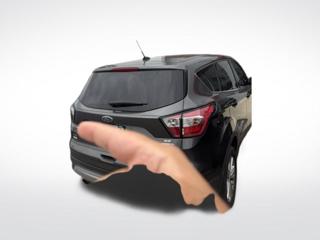 Used 2017 Ford Escape SE w/ SE Cold Weather Package AWD/4WD image 18