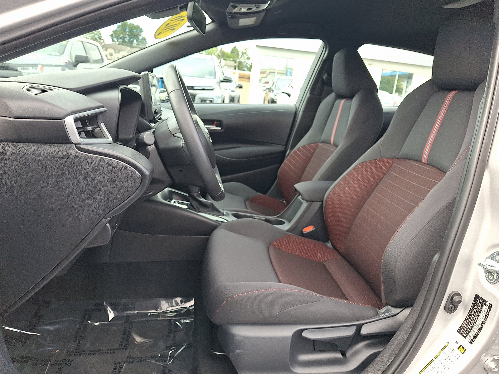 Used 2026 Toyota Corolla SE FWD image 15