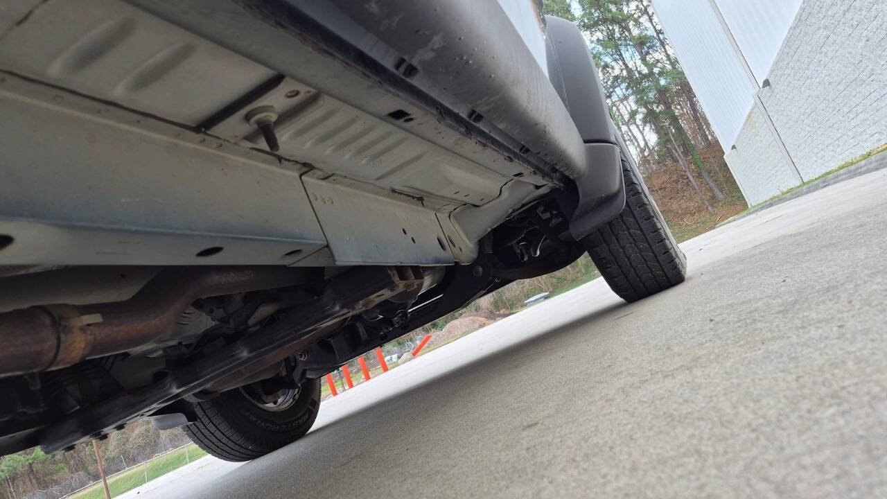 Used 2008 Dodge Nitro SXT image 39