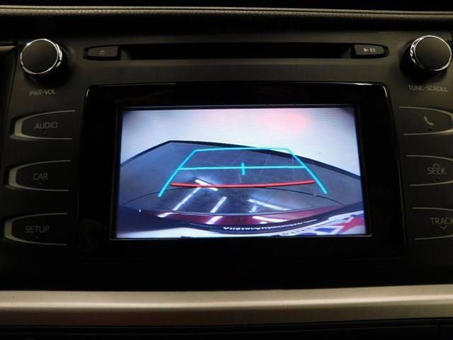 Used 2017 Toyota Highlander LE image 30