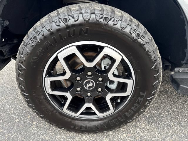 Used 2022 Ford Bronco Outer Banks AWD/4WD image 11