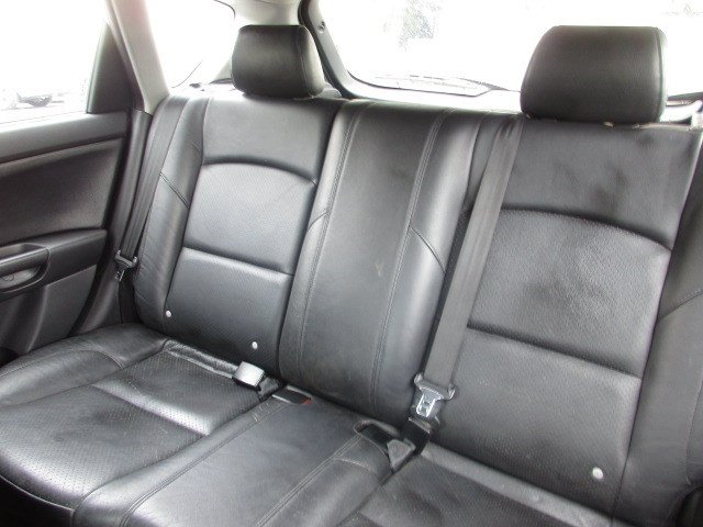 Used 2005 MAZDA MAZDA3 s w/ Moonroof & 6-CD Pkg FWD image 25