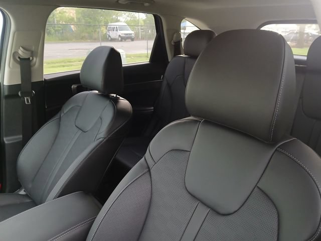 New 2026 Kia Sorento S w/ S Panoramic Sunroof Package FWD image 37