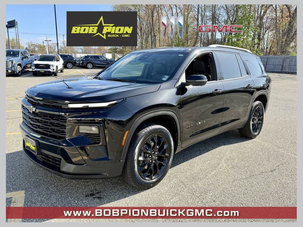 Used 2026 Chevrolet Traverse LT w/ Midnight/Sport Edition AWD/4WD image 1