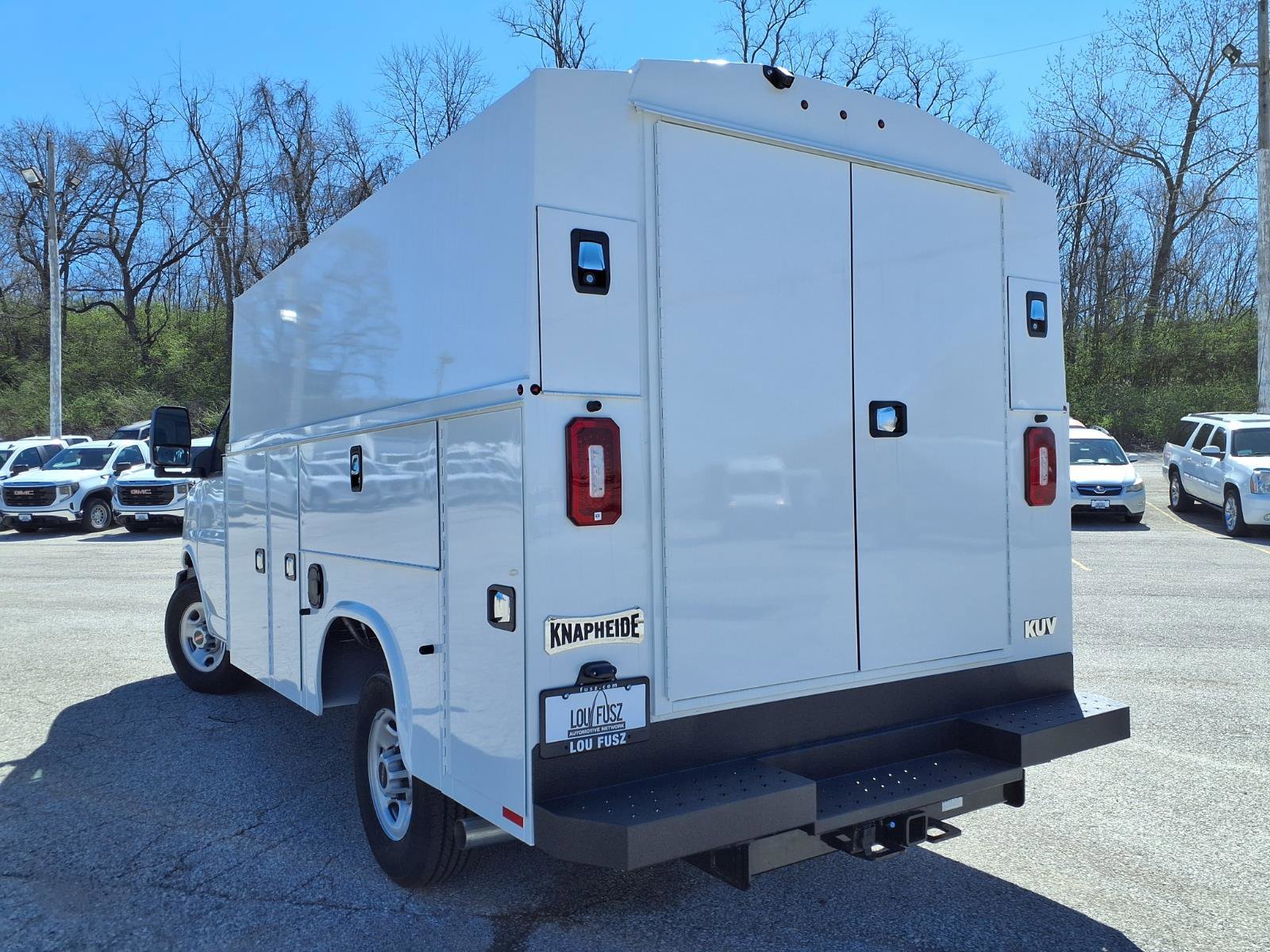 New 2025 GMC Savana 3500 w/ Power Convenience Package RWD image 23