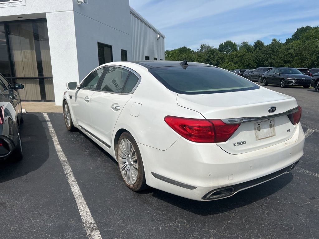 Used 2015 Kia K900 Premium w/ Interior Highline Package RWD image 4