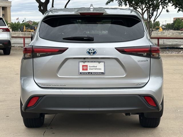 Certified 2024 Toyota Highlander XLE AWD/4WD image 4