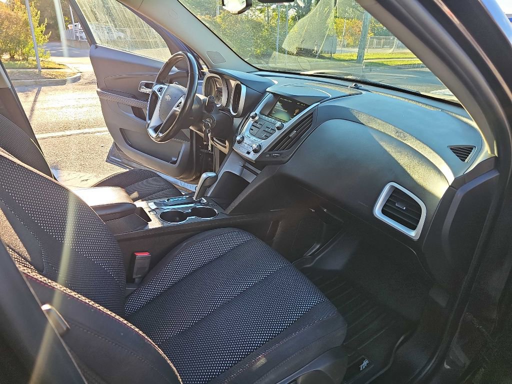 Used 2015 Chevrolet Equinox LT w/ Driver Convenience Package image 15