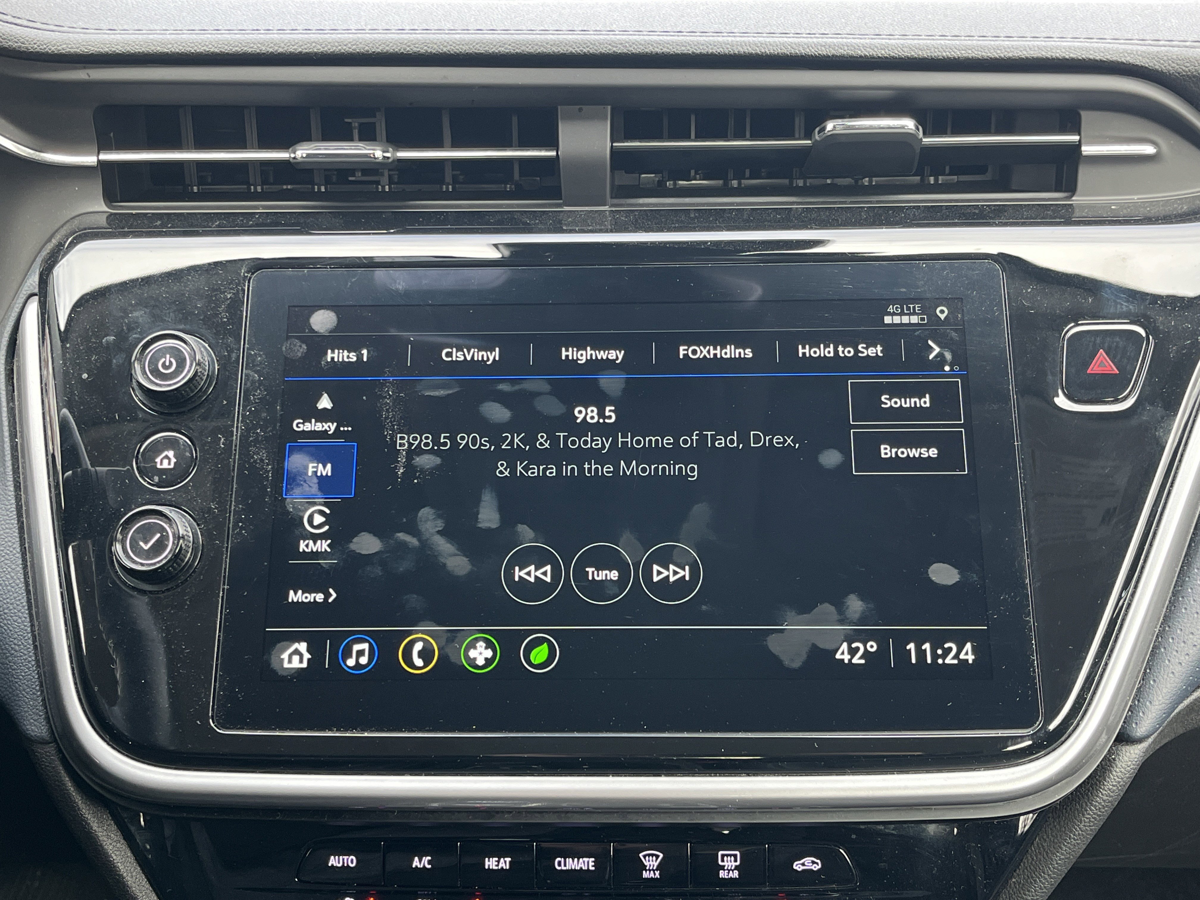 Used 2023 Chevrolet Bolt EUV Premier w/ Super Cruise Package image 6