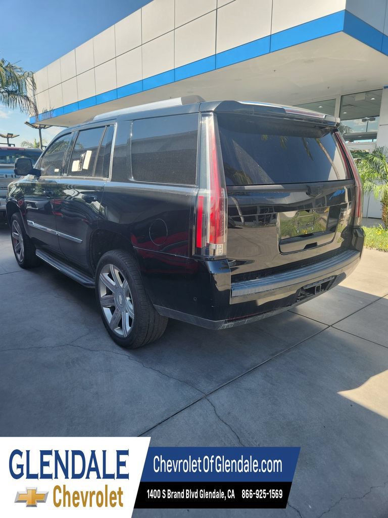 Used 2017 Cadillac Escalade Luxury AWD/4WD image 5