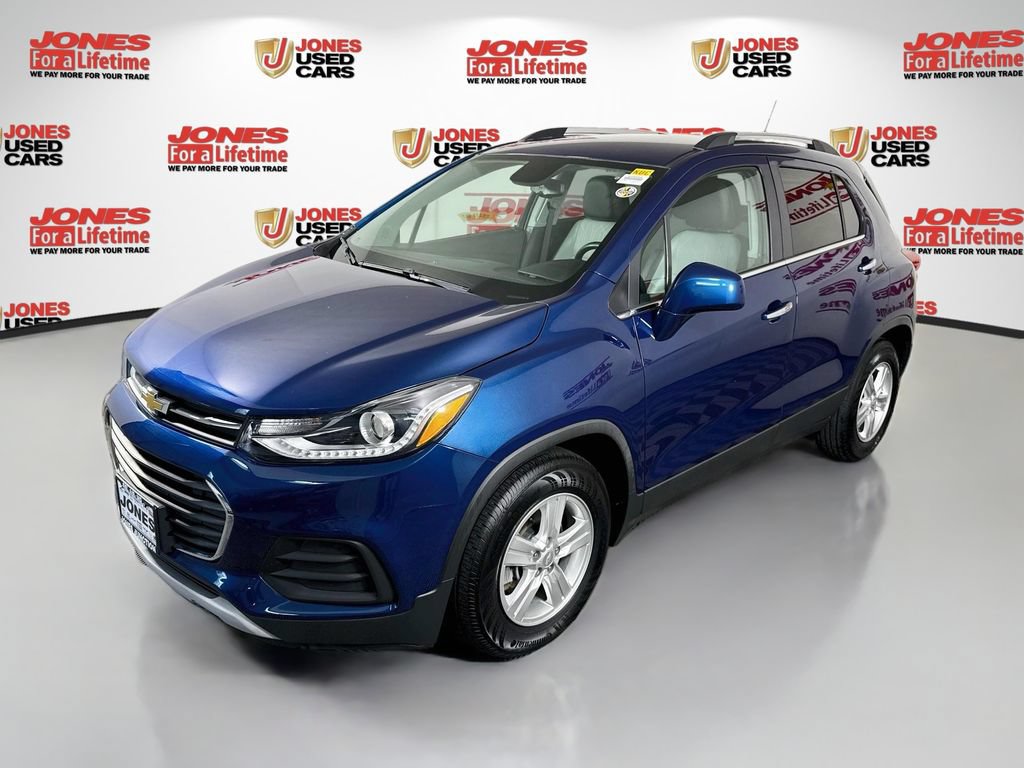 Used 2020 Chevrolet Trax LT w/ LT Convenience Package FWD image 12