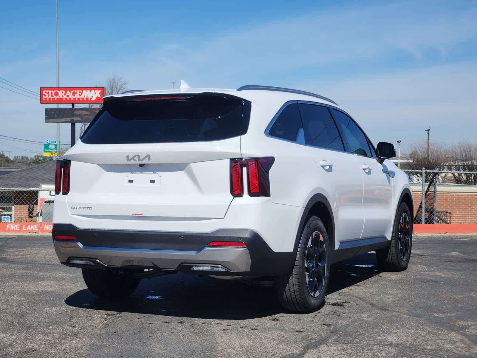 New 2026 Kia Sorento S w/ S Panoramic Sunroof Package FWD image 6