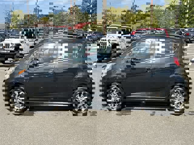 Used 2015 Chevrolet Spark LT video 2