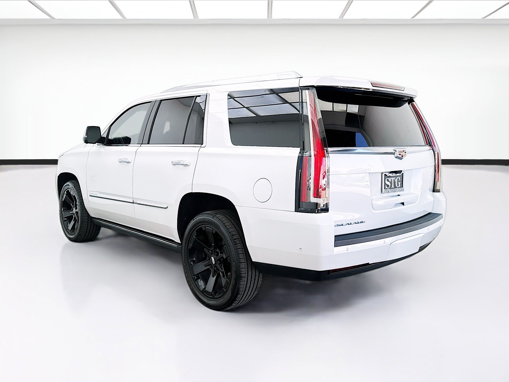 Used 2020 Cadillac Escalade Platinum AWD/4WD image 6