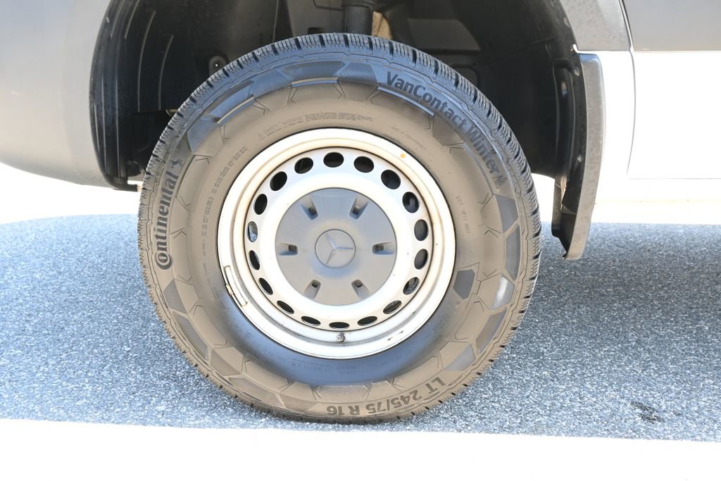 Used 2023 Mercedes-Benz Sprinter 144 Cargo image 27