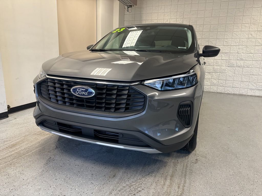 Used 2023 Ford Escape Active AWD/4WD image 36