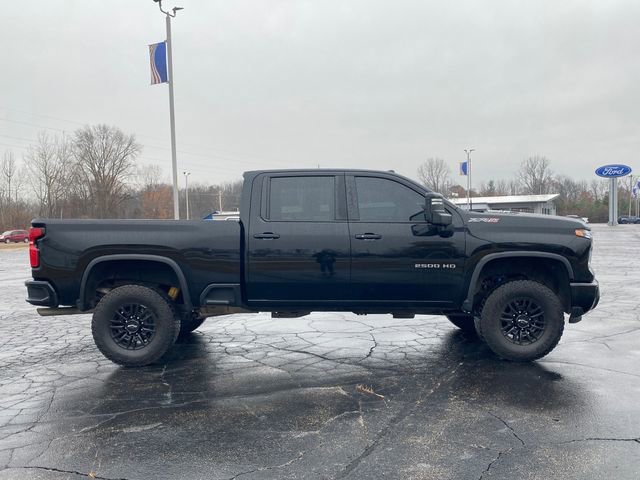Used 2024 Chevrolet Silverado 2500 ZR2 w/ Technology Package image 12