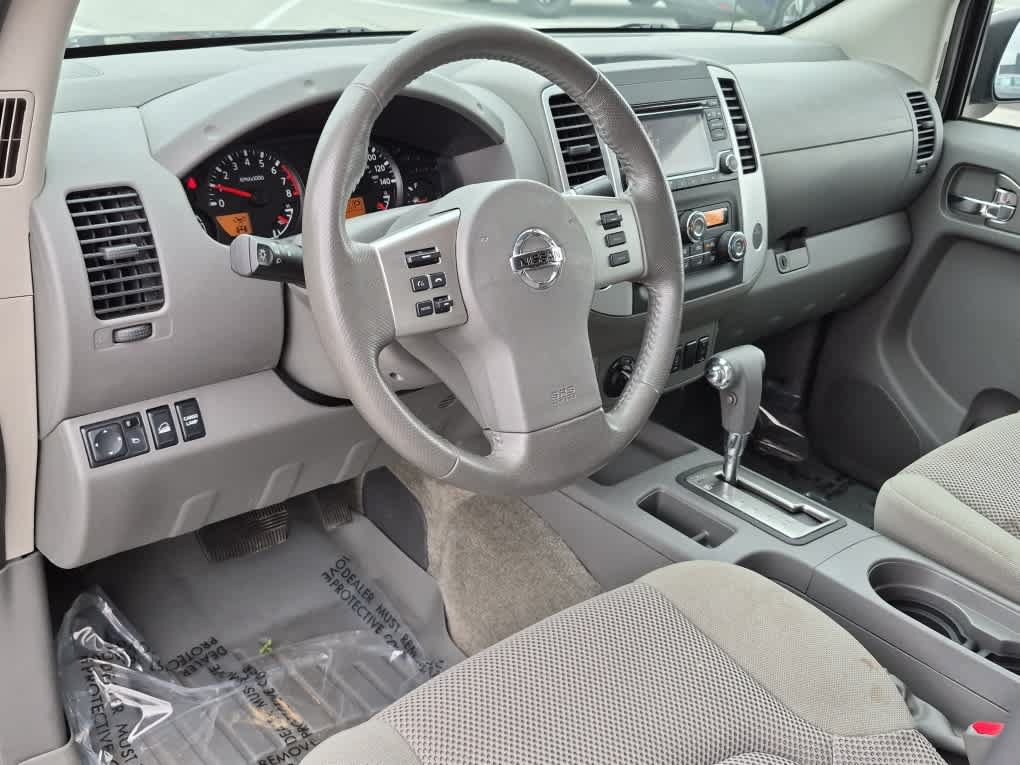 Used 2018 Nissan Frontier SV w/ Value Truck Package AWD/4WD image 11