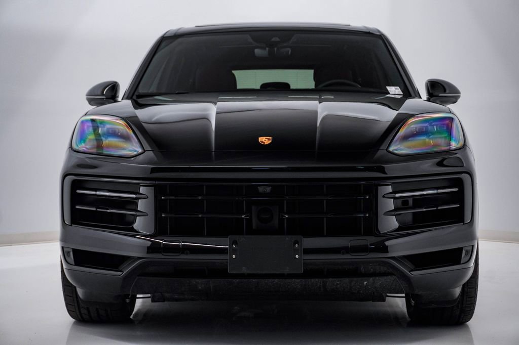 Certified 2025 Porsche Cayenne E-Hybrid image 6