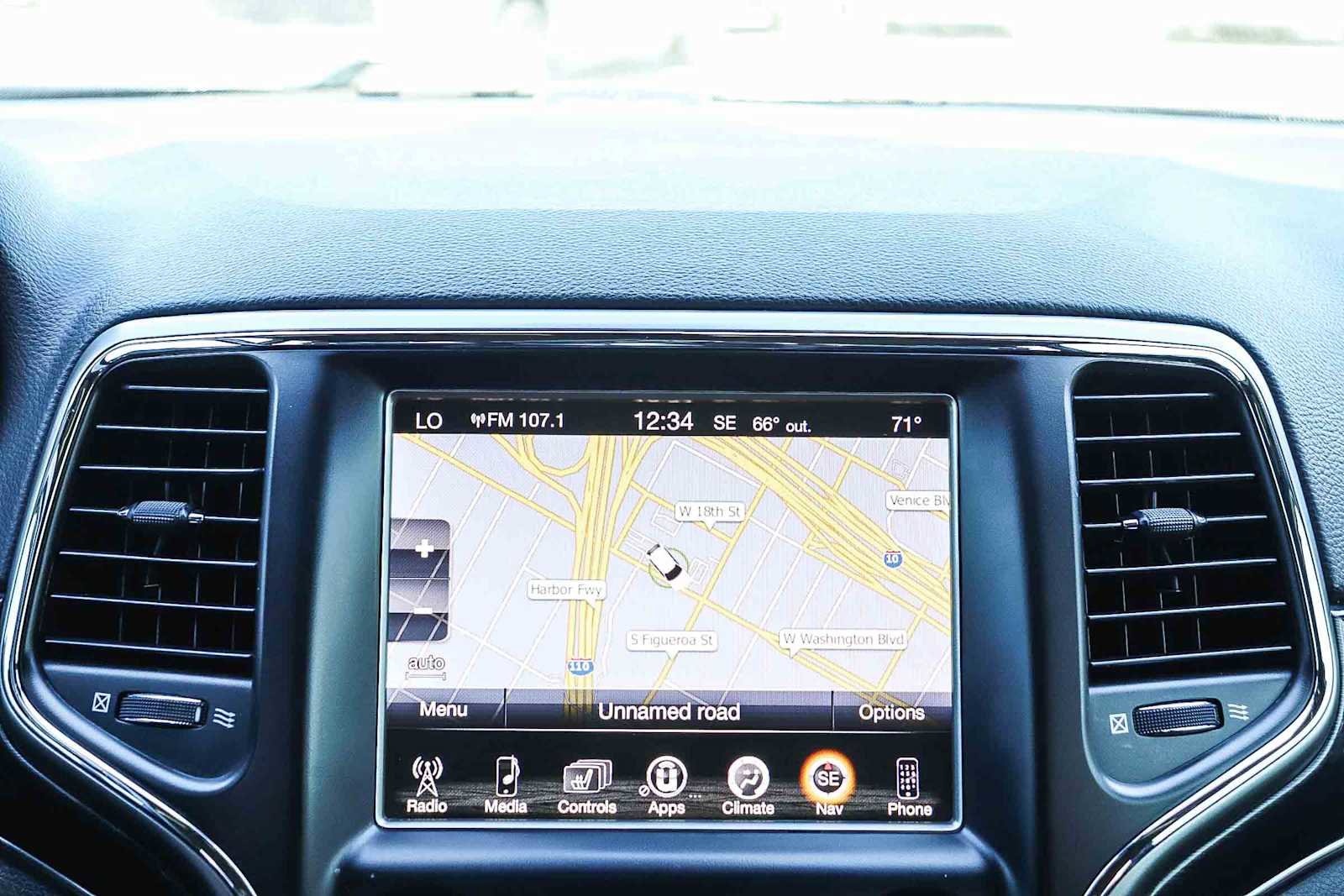 Used 2017 Jeep Grand Cherokee Trailhawk image 15