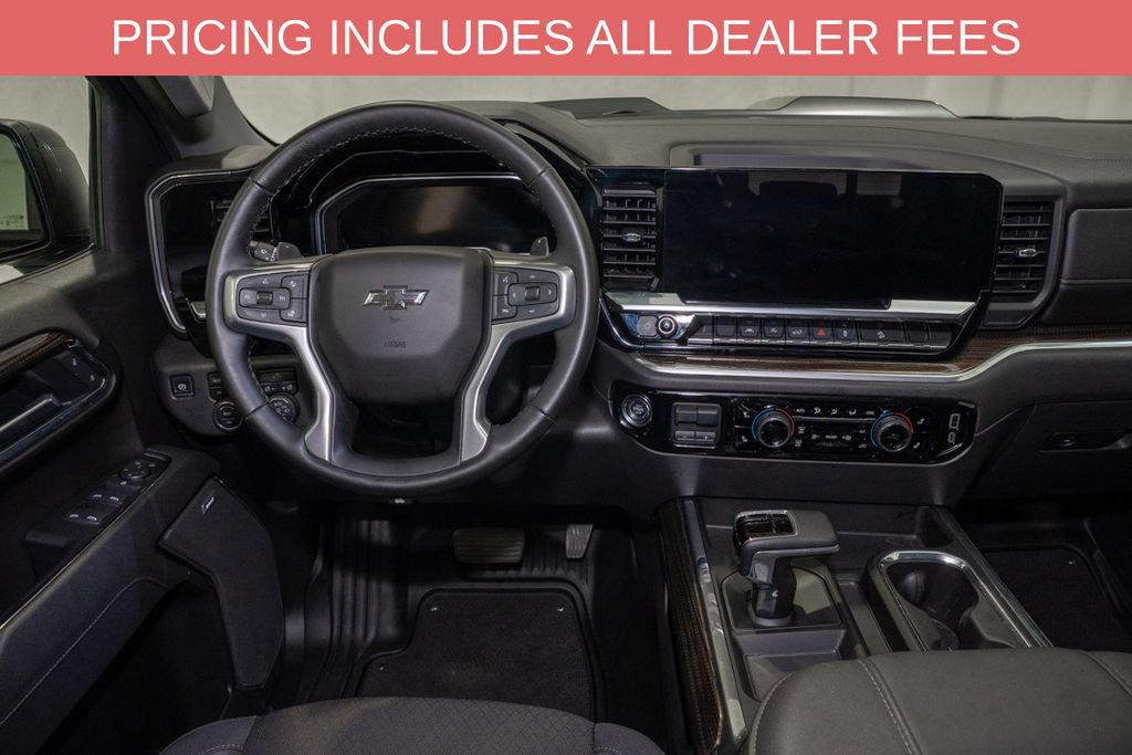 Used 2025 Chevrolet Silverado 1500 LT Trail Boss w/ Convenience Package II AWD/4WD image 7