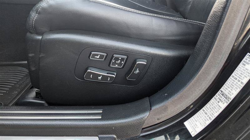 Used 2013 Lexus LS 460 AWD w/ Comfort Pkg image 34