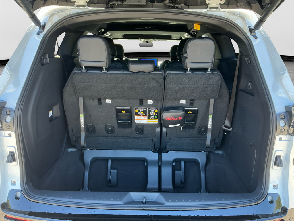 New 2026 Toyota Sienna Limited AWD/4WD image 17