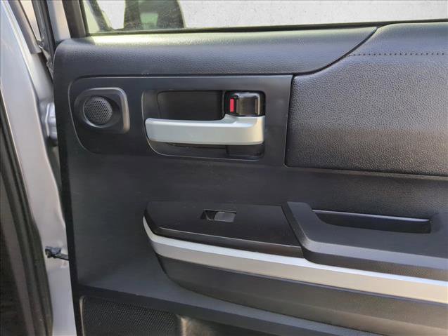 Certified 2017 Toyota Tundra SR5 w/ SR5 Upgrade Package image 28
